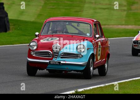 Gavin Watson, Alfa Romeo Giulietta Berlina, HRDC Classic Alfa Challenge for Classic & Historic Alfa Romeo, mit Alfa Romeos der Serie 750 -166 von Stockfoto