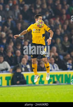 Brighton und Hove, Großbritannien. 15th Dez 2021. João Mouthino von Wolverhampton Wanderers während des Premier League-Spiels zwischen Brighton und Hove Albion und Wolverhampton Wanderers am 15. Dezember 2021 im American Express Community Stadium, Brighton und Hove, England. Foto von Alan Stanford/Prime Media Images Credit: Prime Media Images/Alamy Live News Stockfoto