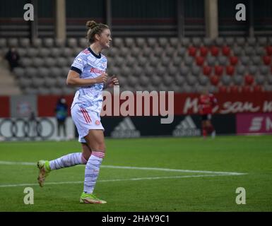 Karolina Lea Vilhjalmsdottir (23 FC Bayern München) feiert ihr Tor während der UEFA Womens Champions League 2021/2022 Stockfoto