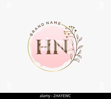 Feminines HN-Logo. Verwendbar für Natur, Salon, Spa, Kosmetik und Beauty Logos. Flaches Vektor-Logo-Design-Template-Element. Stock Vektor