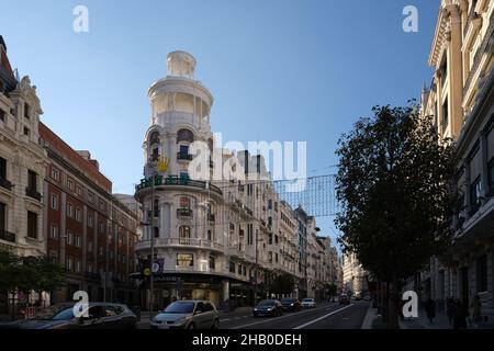 Edificio Grassy oder das Rolex Gebäude, an der Gran Via Einkaufsstraße in Madrid, Spanien Stockfoto
