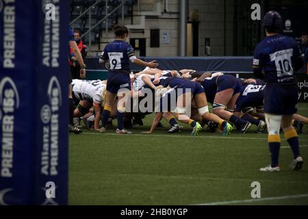 Worcester, Worcestershire, Großbritannien. 11th Dez 2021. Sixways Stadium - 11th. Dezember 2 Caity Mattinson bereitet sich darauf vor, den Ball in das Gedränge der Worcester Warriors vs Bristol Bears innerhalb der Premier 15 im At Sixways Stadium einzuspeisen. Isla Blain/SPP Kredit: SPP Sport Pressefoto. /Alamy Live News Stockfoto