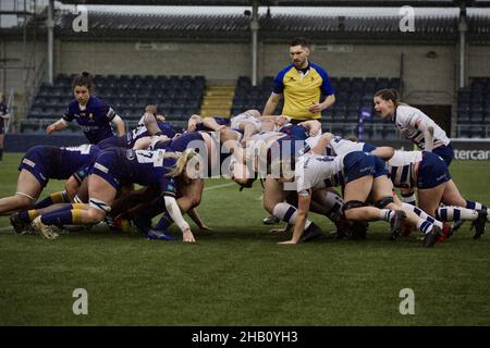 Worcester, Worcestershire, Großbritannien. 11th Dez 2021. Sixways Stadium - 11th. Dezember 2 Spieler, die während der Worcester Warriors vs Bristol Bears im Premier 15 im At Sixways Stadium im Scrum kämpfen. Isla Blain/SPP Kredit: SPP Sport Pressefoto. /Alamy Live News Stockfoto