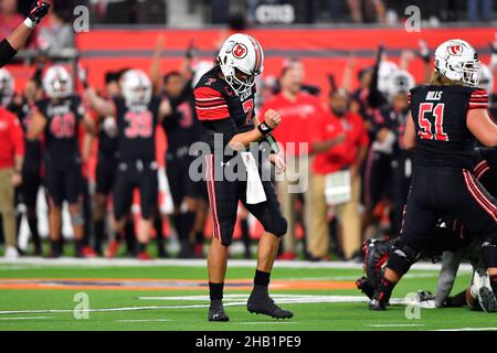 Utah Utes Quarterback Cameron Rising (7) beim Pac-12 Championship Game zwischen Oregon Ducks und Utah Utes am 3. Dezember 2021 im Allegiant Stadium in Las Stockfoto