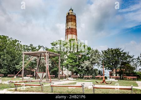 Leuchtturm in Banjole - der älteste Leuchtturm in Bulgarien, im Jahr 1856 durch das Osmanische Reich gebaut und an der östlichste Punkt des Bulgarien auf dem entfernt Stockfoto