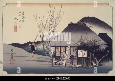 Mariko: Berühmter Teeladen, aus der Serie 53 Stationen der Tōkaidō-Straße, Utagawa Hiroshige, Ando, japanisch, 1797-1858, Farbholzschnitt auf Papier, Japan, ca. 1833-1834, Edo-Periode, 8 7/8 x 13 7/8 Zoll, 22,5 x 35,3 cm, ruhig, Edo-Periode, Familie, Harmonie, House, Japan, japanisch, meditativ, Meisho-e, Minimal, Berg, Natur, Pflanzen, Ukiyo-e Stockfoto
