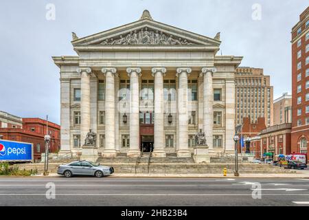 Das New Haven County Courthouse, auch bekannt als Superior Court, wurde 1917 auf der Nordseite von New Haven Green fertiggestellt. William Allen, Richard Williams, Architekten. Stockfoto