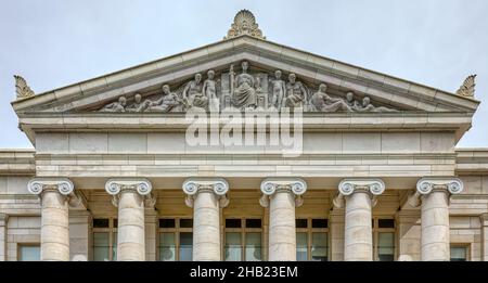 Das New Haven County Courthouse, auch bekannt als Superior Court, wurde 1917 auf der Nordseite von New Haven Green fertiggestellt. William Allen, Richard Williams, Architekten. Stockfoto