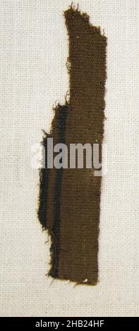 Textilfragment, unbestimmt, Chimú, Baumwolle, 1000-1532, Späte Horizont- oder späte Zwischenperiode, 1 3/16 x 3 15/16 Zoll, 3 x 10 cm Stockfoto