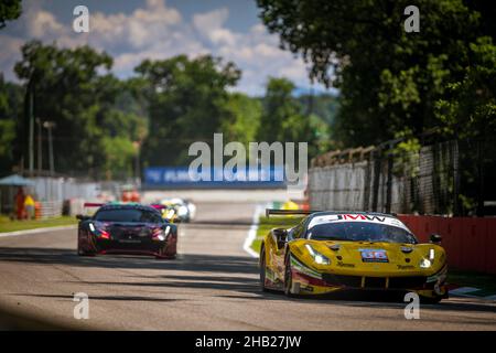 #66, JMW MOTORSPORT, GBR, Ferrari 488 GTE EVO, Jody Fannin (GBR), Andrea Fontana (ITA), Rodrigo Sales (USA) 2021 European Le Mans Series, Monza, Italien Stockfoto