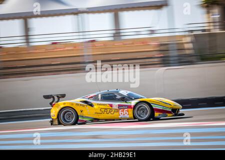 66, JMW MOTORSPORT, GBR, Ferrari 488 GTE EVO, Jody Fannin (GBR), Andrea Fontana (ITA), Rodrigo Sales (USA) 2021 European Le Mans Series, Le Castellet, Stockfoto