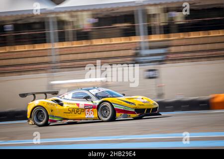 66, JMW MOTORSPORT, GBR, Ferrari 488 GTE EVO, Jody Fannin (GBR), Andrea Fontana (ITA), Rodrigo Sales (USA) 2021 European Le Mans Series, Le Castellet, Stockfoto