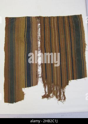 Textilfragment, unbestimmt, Chimú, Baumwolle, 1000-1532, Späte Horizont-Periode, 10 3/4 × 5 1/2 Zoll, 27,3 × 14 cm Stockfoto