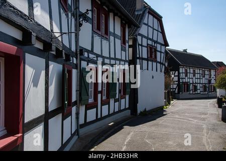 Bad Honnef, Deutschland 25. April 2021, schöne alte Fachwerkhäuser in Bad Honnef Stockfoto