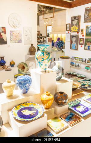 Harmony Pottery Studio Gallery, Harmony, Kalifornien Stockfoto