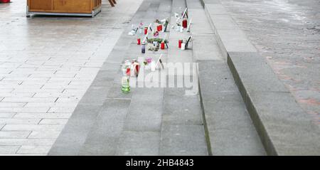 Berlin, Berlin-Charlottenburg, Deutschland. 16th Dez 2021. Berlin: Eine Gedenkstätte erinnert an die Opfer des Terroranschlags auf den Breitscheidplatz am 19. Dezember 2016. (Bild: © Simone Kuhlmey/Pacific Press via ZUMA Press Wire) Bild: ZUMA Press, Inc./Alamy Live News Stockfoto