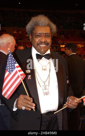 New York, NY, USA. 16th Dez 2021. Don King, hier im Jahr 2004 gezeigt, ist ein amerikanischer Boxförderer. (Bild: © C. Neil Decrescenzo/ZUMA Press Wire) Stockfoto