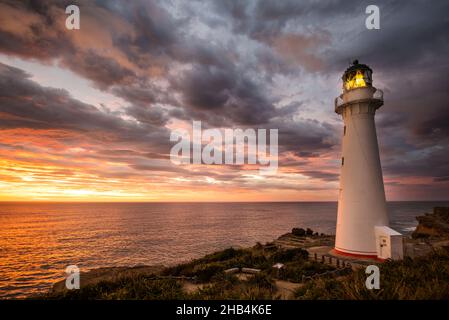 Castle Point Lighthouse, in der Nähe des Dorfes Castlepoint in der Region Wellington auf der Nordinsel Neuseelands Stockfoto