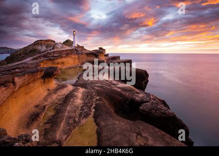 Castle Point Lighthouse, in der Nähe des Dorfes Castlepoint in der Region Wellington auf der Nordinsel Neuseelands Stockfoto