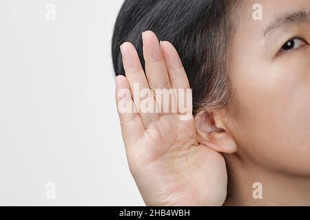 Frau mittleren Alters Hörverlust, schwerhörig Stockfoto