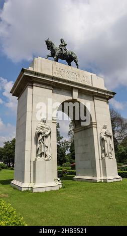 Statue des Imperators Edwards VII Rex, südlicher Eingang der Victoria Memorial Hall, Kalkutta, West Begal, Indien Stockfoto