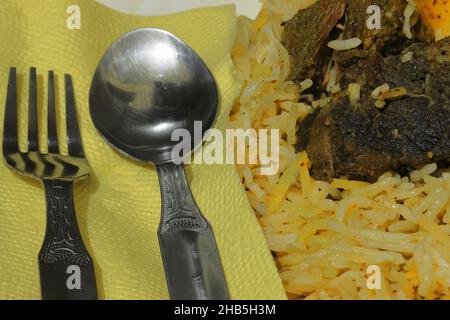 Berühmte und köstliche kolkata Stil Biryani. Beliebte Streat Essen in indien Stockfoto