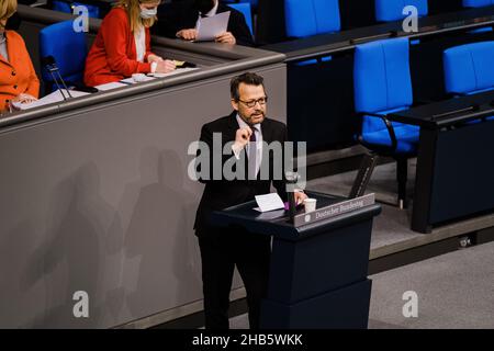 Berlin, Deutschland. 16th Dez 2021. Der deutsche Politiker Otto Fricke. (Foto von Ralph Pache/PRESSCOV/Sipa USA) Quelle: SIPA USA/Alamy Live News Stockfoto