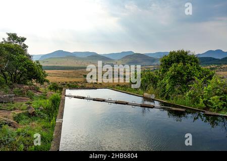 Bewässerungsreservoir in Mpumalanga, Südafrika, im Winter 2021 Stockfoto