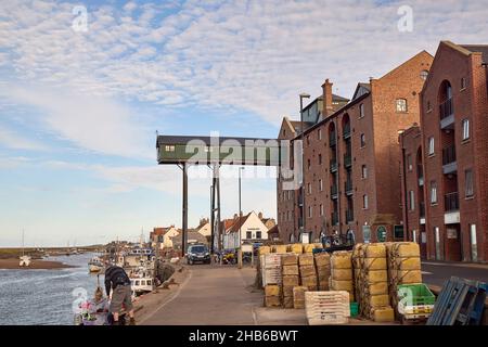 The Granary, ein prominentes lokales Wahrzeichen am Kai von Wells-Next-the-Sea, einem kleinen Küstendorf im Norden von Norfolk Stockfoto