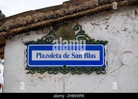 Straßenschild von Plazoleta San Blas Stockfoto
