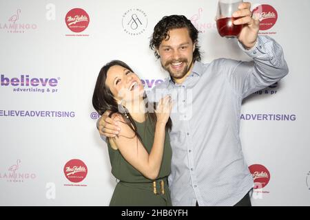 Sydney, Australien. 17th. Dezember 2021. TBC nimmt an der Believe Advertising & PR 20th Geburtstagsfeier in der Flamingo Lounge, 33 Bayswater Road, Potts Point, Sydney Teil. Kredit: Richard Milnes/Alamy Live Nachrichten Stockfoto