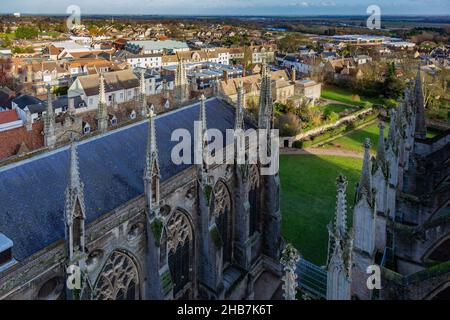 ELY, CAMBRIDGESHIRE, UK - NOVEMBER 22 : Blick vom Ely Cathedral Roof in Ely am 22. November 2012 Stockfoto