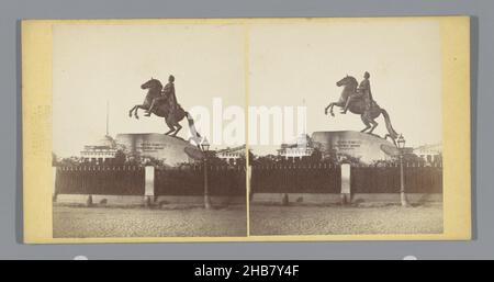 Reiterstatue von Peter dem Großen I in St. Petersburg, Albert Felisch (auf Objekt erwähnt), Sint-Petersburg, c. 1850 - c. 1880, Karton, Albumin-Print, Höhe 85 mm × Breite 170 mm Stockfoto