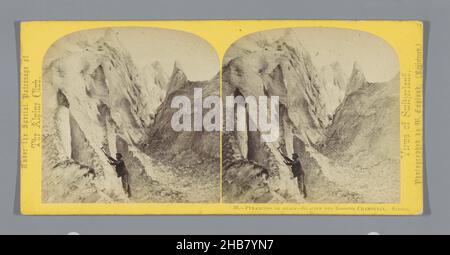 Blick auf den Bossongletscher bei Chamonix, Pyramides de Glace- Glacier des Bossons Chamounix. Savoie. (Titel auf Objekt), William England (erwähnt auf Objekt), Haute-Savoie, c. 1850 - c. 1880, Karton, Albumin-Print, Höhe 85 mm × Breite 170 mm Stockfoto