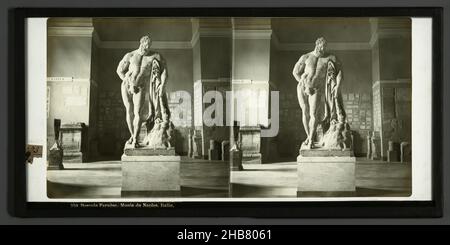 Skulptur des Herkules Farnese im Museo Nazionale in Neapel, Italien, Hercule Farnèse, Musée de Naples, Italien (Titel auf Objekt), Ferrier Père-Fils et Soulier (möglicherweise), Claude-Marie Ferrier (möglicherweise), Neapel, 1860 - 1870, Glas, Zegel Rand:, Schieber, Höhe 82 mm × Breite 170 mm Stockfoto