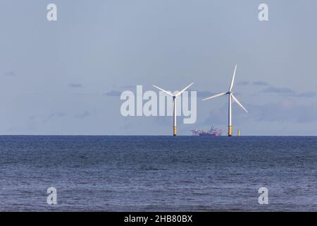 COLWYN BAY, WALES/UK - OKTOBER 7 : Windturbinen vor der Küste in Colwyn Bay Wales am 7. Oktober 2012 Stockfoto