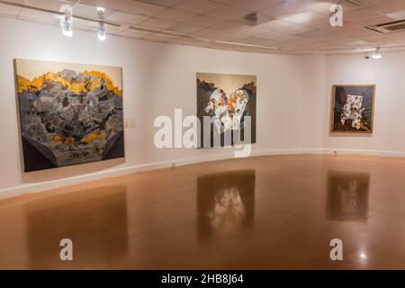 TEHERAN, IRAN - 15. APRIL 2018: Gemäldeausstellung im iranischen Künstlerforum in Teheran, Iran Stockfoto