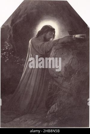 Fotoreproduktion eines Gemäldes von Christus im Garten Gethsemane von Paul Delaroche, Le Christ au jardin des oliviers (Titel auf Objekt), Robert Jefferson Bingham (auf Objekt erwähnt), nach: Paul Delaroche (erwähnt auf Objekt), Paris, in oder nach 1855 - in oder vor 1858, Papier, Albumendruck, Gravur, Höhe 210 mm × Breite 147 mmhöhe 290 mm × Breite 207 mm Stockfoto