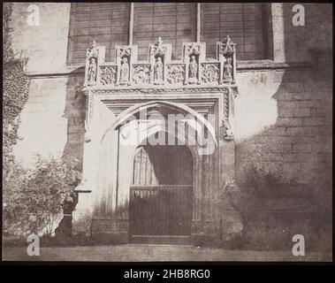 Eintritt zur Magdalen College Chapel in Oxford, William Henry Fox Talbot (zugeschrieben), Oxford, c. 1840 - c. 1850, fotografischer Träger, gesalzener Papierdruck, Höhe 187 mm × Breite 225 mm Stockfoto