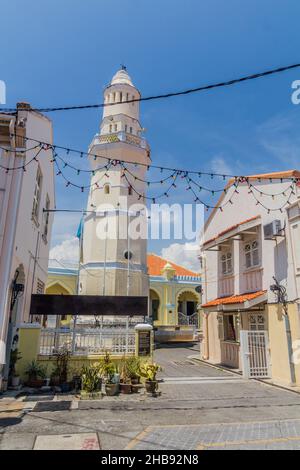 Minarett der Lebuh Aceh Moschee in George Town, Malaysia Stockfoto