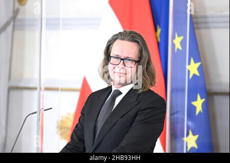 Wien, Österreich. 17. Dezember 2021. Pressekonferenz zum Thema "Ninja-Pass für die Feiertage" mit Bildungsminister Martin Polaschek (ÖVP) Stockfoto