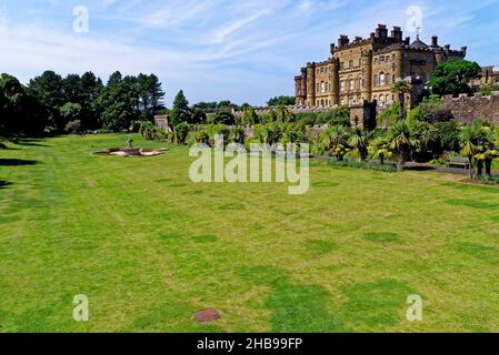 Das wunderschöne Culzean Castle in der Nähe von Maybole, Carrick an der schottischen Küste von Ayrshire, Großbritannien. 22nd vom Juli 2021 Stockfoto