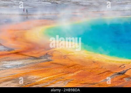 Grand Prismatic Spring, Midway Geyser Basin, Yellowstone National Park in Wyoming Stockfoto