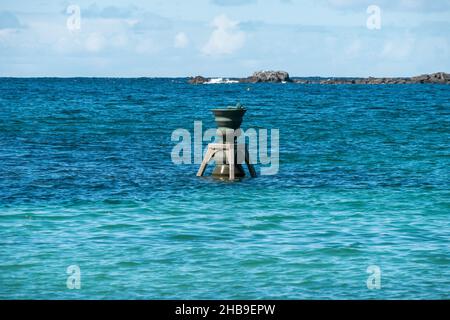 Tide and Time Bell von Marcus Vergette am Bosta Beach (Camas Bostadh), Great Bernera (Bearnaraigh), Isle of Lewis in den Äußeren Hebriden, Schottland, Großbritannien Stockfoto