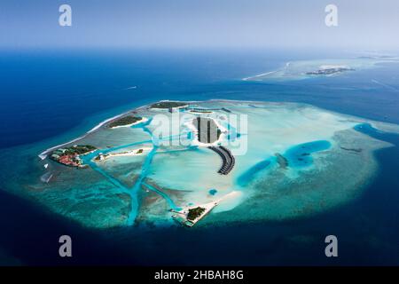 Ferienhäuser Insel Maafushi und Veligandu, Süd Male Atoll, Malediven, Indischer Ozean Stockfoto