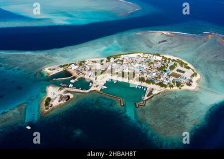 Bewohnte Insel Gulhi, Süd Male Atoll, Malediven, Indischer Ozean Stockfoto