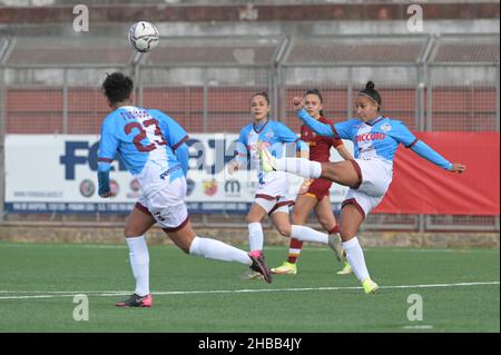 Pomigliano, Italien. 18th Dez 2021. Dalida Belen Ippolito (10) Pomigliano Calcio Femminile während des italienischen Fußballspiels Coppa Italia Women 2021/2022 zwischen Pomigliano Femminile und Roma Femminile am 18. Dezember 2021 im Stadion Ugo Gobbato in Pomigliano Italien Credit: Independent Photo Agency/Alamy Live News Stockfoto