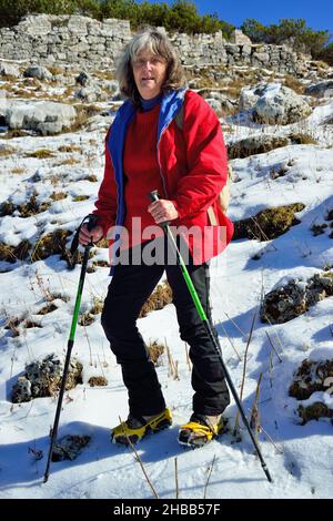 WWI, Corno di Campobianco 2044 m.s.l.m., Venetien, Italien. Imposanter österreichisch-ungarischer taktischer Logistikkomplex, der den seitlichen Zugang zum Val Galmarara zur italienischen Armee verbietet. Stockfoto