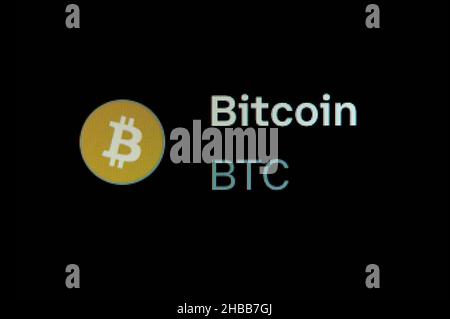 Villingen Schwenningen, Deutschland. 14th Dez 2021. Das Logo der Kryptowährung Bitcoin (BTC) ist auf der Handelsplattform Coinbase zu sehen. Kredit: Silas Stein//dpa/Alamy Live Nachrichten Stockfoto