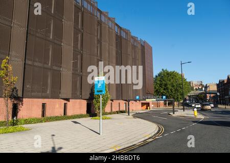 Lincoln Central Parkplatz Eingang Melville Straße 2021 Stockfoto